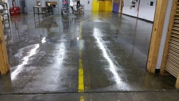 Floor Cleaning services in Warehouse 
